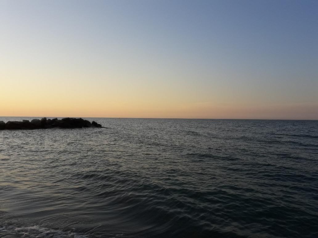 Hotel Holiday Misano Adriatico Buitenkant foto